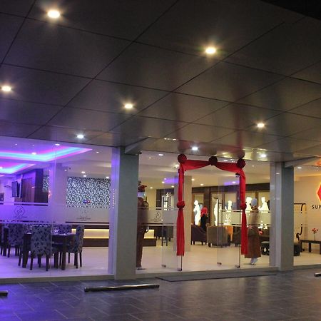 Superstar Hotel Dumai Bagian luar foto