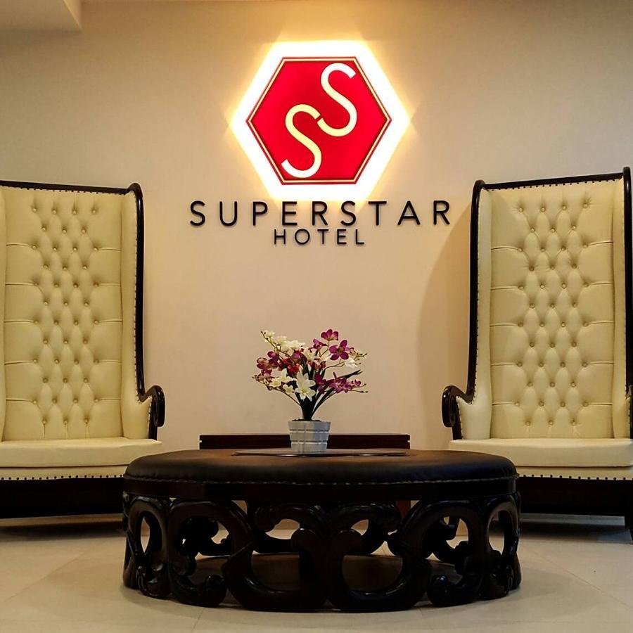 Superstar Hotel Dumai Bagian luar foto